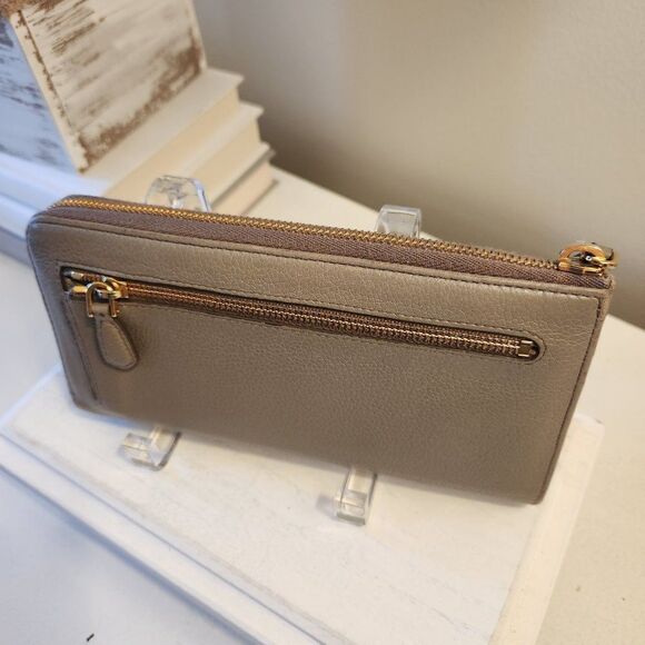 Gray Leather Prada Continental Zip Around Wallet (2303146) - Picture 6 of 11
